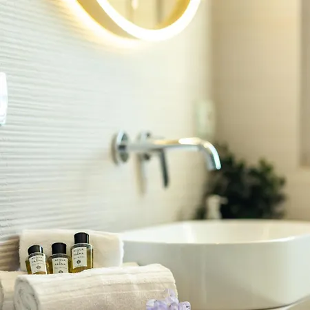 Maison Du Port - Boutique By Homey Experience Apartment Olbia